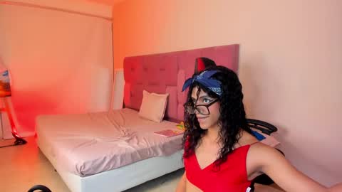 aprill_fox online show from January 28, 6:05 am