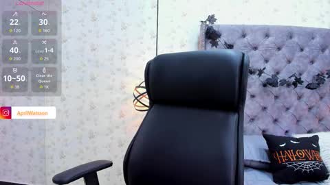April online show from October 11, 12:32 am