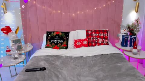 Snapshot of aprilwon chatting on December 28, 12:24 pm April online show from December 28, 12:24 pm