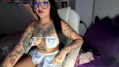      online show from June 9, 1:17 am
