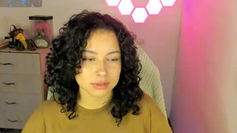 Snapshot of aqua_emilly chatting on November 12, 10:52 pm aqua emilly online show from November 12, 10:52 pm