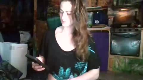 Snapshot of aquafoxxy chatting on March 2, 1:58 am aquafoxxy online show from March 2, 1:58 am