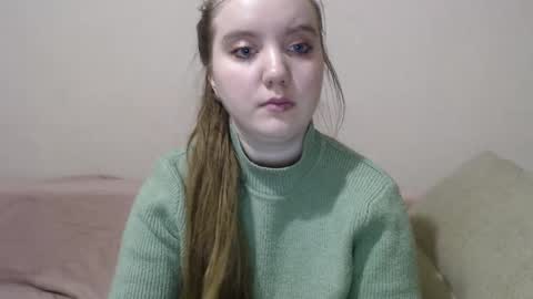 Snapshot of aquanarmin chatting on December 15, 2:59 pm Josefin online show from December 15, 2:59 pm