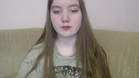 Josefin online show from December 19, 5:36 am