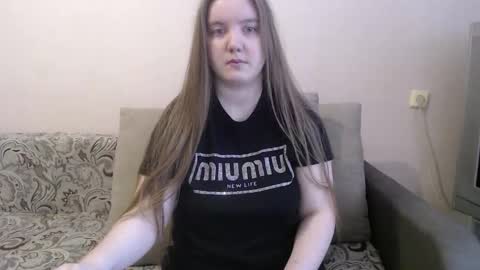 Josefin online show from March 23, 4:05 am