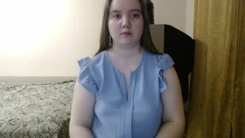 Josefin online show from April 24, 3:58 pm