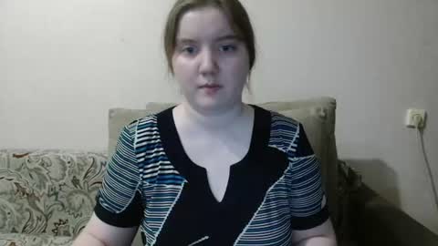 Josefin online show from June 13, 3:10 pm