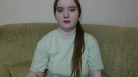 Josefin online show from June 18, 1:17 am