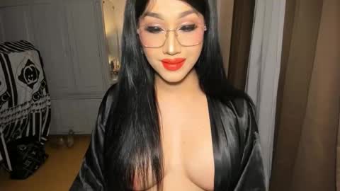 Snapshot of aqueenofcumxx chatting on March 21, 5:05 pm Alicia online show from March 21, 5:05 pm