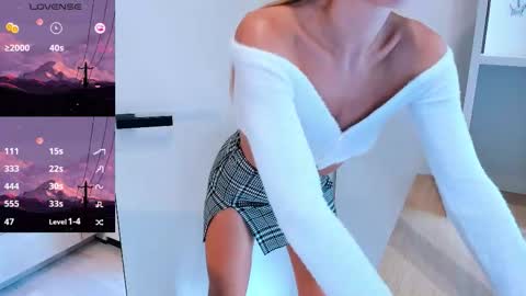 Snapshot of aquilaris chatting on October 23, 10:58 am aquilaris online show from October 23, 10:58 am