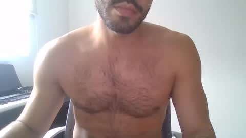 T. online show from October 1, 6:47 pm