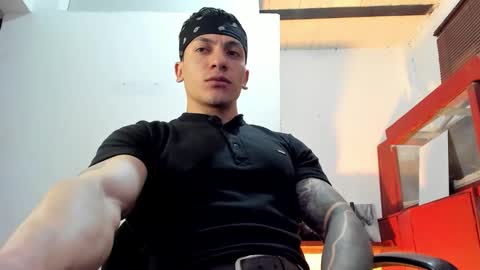 Jonathan online show from October 10, 9:03 pm