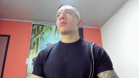 Jonathan online show from December 16, 11:48 am