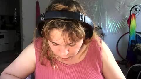 BustyPrincessLeila online show from April 10, 7:29 pm