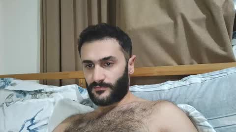 Snapshot of arabhairy90 chatting on December 3, 5:01 pm hairycub online show from December 3, 5:01 pm
