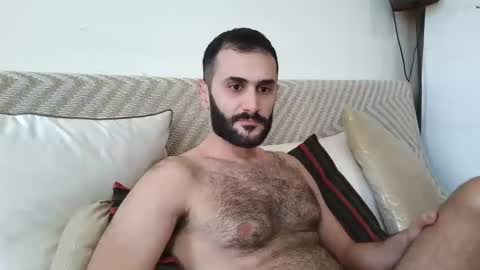 Snapshot of arabhairy90 chatting on February 13, 9:41 am hairycub online show from February 13, 9:41 am