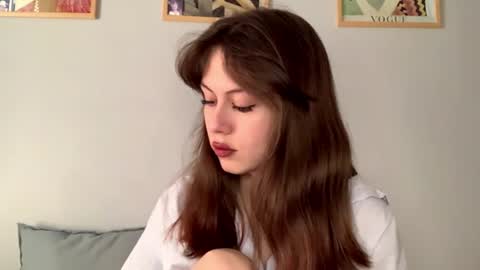 Snapshot of arabunyan chatting on July 10, 7:23 am Emi online show from July 10, 7:23 am