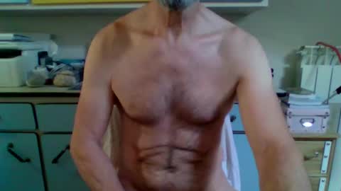 Snapshot of aragon3000 chatting on October 11, 8:13 am aragon3000 online show from October 11, 8:13 am