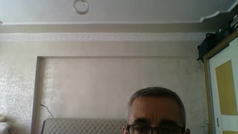 Snapshot of arammiran13 chatting on April 17, 12:19 pm arammiran13 online show from April 17, 12:19 pm