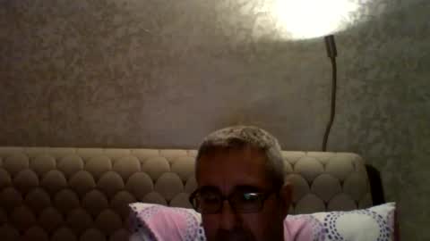 Snapshot of arammiran13 chatting on June 8, 8:42 pm arammiran13 online show from June 8, 8:42 pm