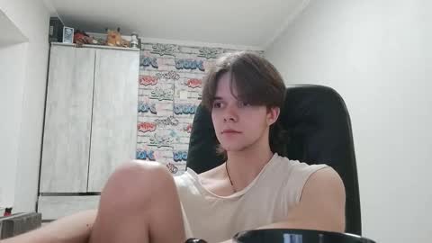 Snapshot of arcanetracer chatting on March 6, 8:27 pm Daniel online show from March 6, 8:27 pm