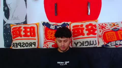 Snapshot of arcano__rh chatting on June 1, 1:35 pm Loki online show from June 1, 1:35 pm