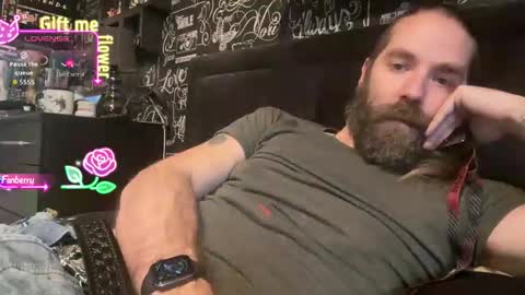 Snapshot of arckangel99 chatting on December 21, 1:40 pm AnrckAngel online show from December 21, 1:40 pm