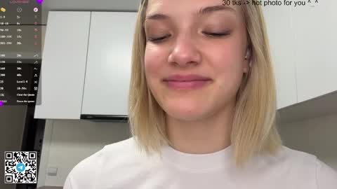 Caroline online show from May 4, 4:36 pm