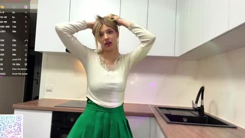 Caroline online show from May 30, 4:15 pm