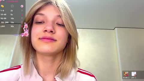 Caroline online show from June 26, 4:44 pm