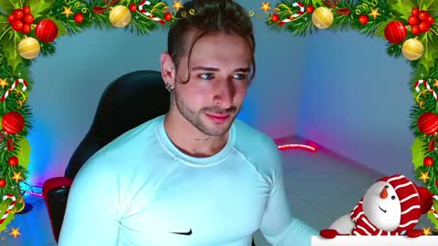 Snapshot of ares_blue chatting on December 9, 10:54 am ares blue online show from December 9, 10:54 am