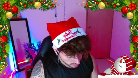 Snapshot of ares_blue chatting on December 21, 11:44 am ares blue online show from December 21, 11:44 am