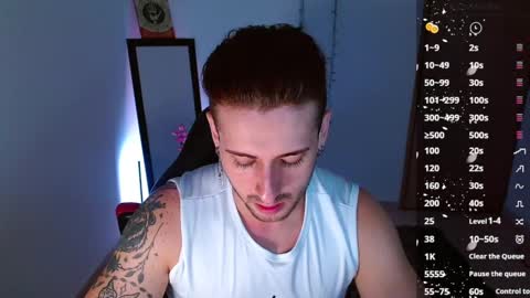 Snapshot of ares_blue chatting on January 17, 10:33 am ares blue online show from January 17, 10:33 am