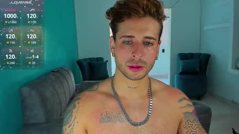 Snapshot of ares_blue chatting on November 12, 2:17 pm ares blue online show from November 12, 2:17 pm