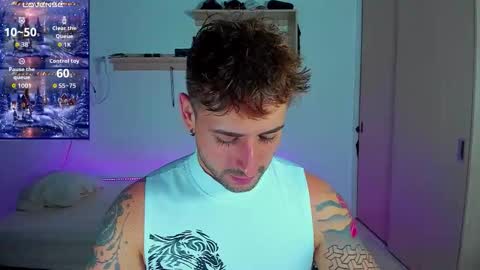 Snapshot of ares_blue chatting on November 24, 11:21 am ares blue online show from November 24, 11:21 am