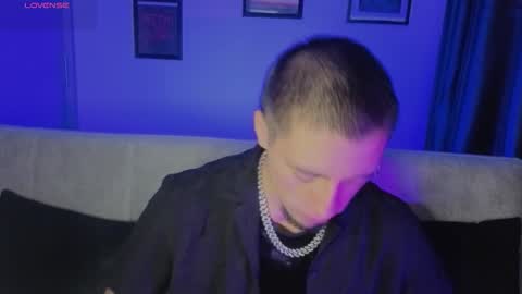 Mateo online show from November 28, 3:42 am