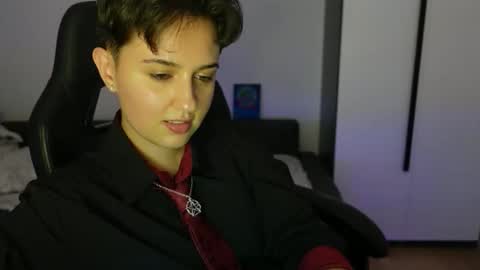 Snapshot of aresnoir chatting on June 3, 10:26 pm AresNoir online show from June 3, 10:26 pm