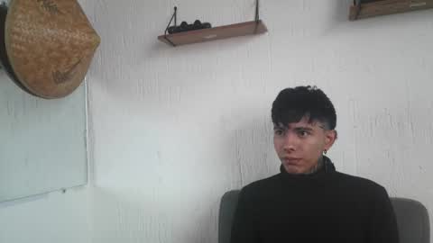 Snapshot of aress_1 chatting on October 25, 12:56 pm Ares online show from October 25, 12:56 pm