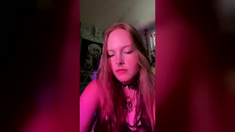 areyawatching0_0 online show from June 17, 11:05 pm