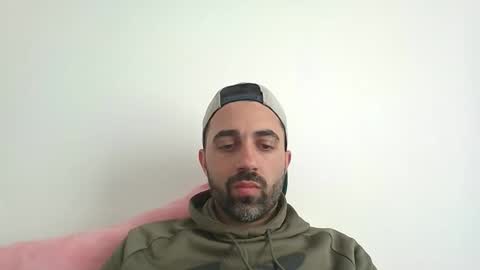 Snapshot of arg31 chatting on October 30, 5:13 pm arg31 online show from October 30, 5:13 pm