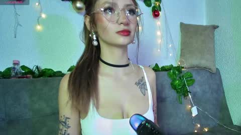 Snapshot of ari_kat666 chatting on December 29, 3:11 am ari online show from December 29, 3:11 am