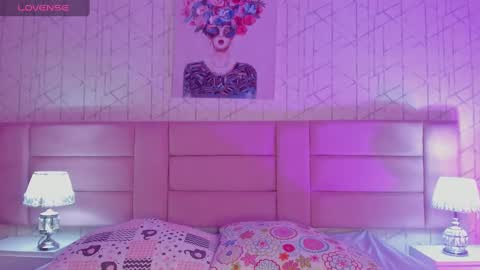 Ari  online show from January 5, 9:25 pm