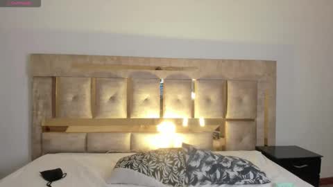 Ari  online show from November 12, 12:55 am