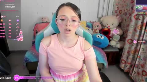 Linda online show from March 3, 1:23 am