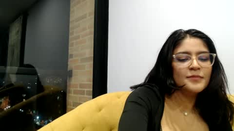 Snapshot of aria_andradee chatting on February 20, 12:08 am aria_andradee online show from February 20, 12:08 am