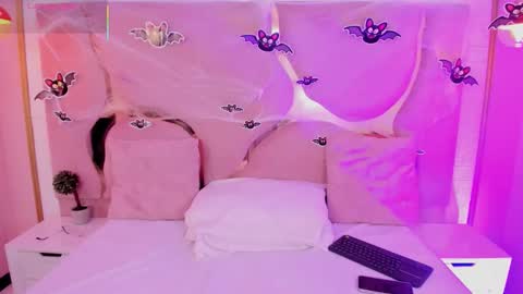 Aria Jones online show from October 22, 1:11 pm