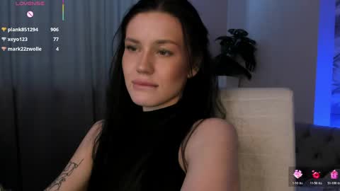 aria_mila online show from March 21, 8:19 am