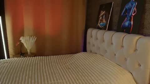 Snapshot of aria_mila chatting on July 4, 9:37 am aria_mila online show from July 4, 9:37 am