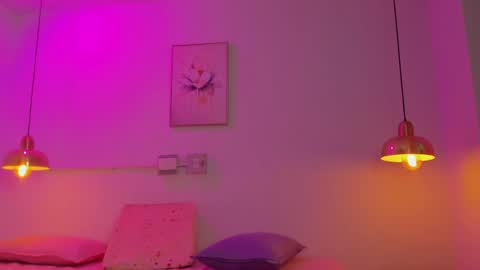 aria_millers1 online show from May 13, 11:07 am
