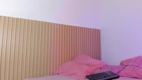 Aria Millers  online show from February 4, 11:27 am